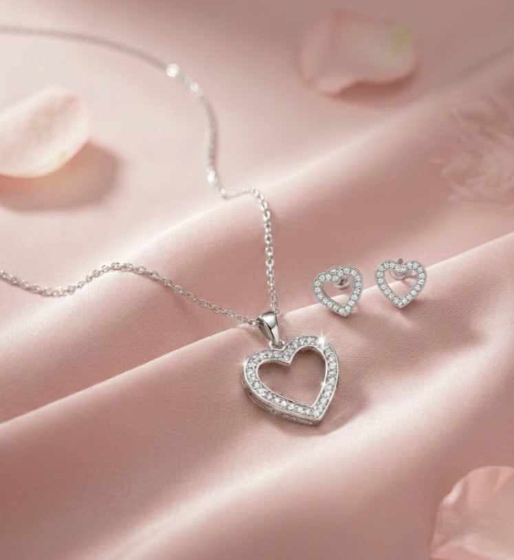 Ayla – Open Heart Necklace Set